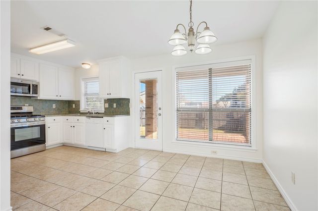 1604 WINFIELD Court, Bryan, TX 77802