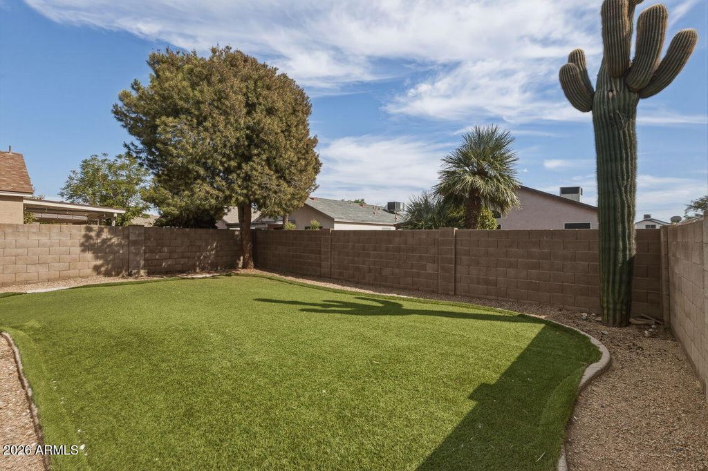 4053 W Villa Linda Drive, Glendale, AZ 85310 — photo 5