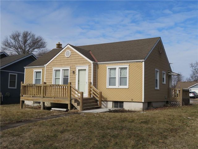 4 E Virginia Street, Paola, KS 66071