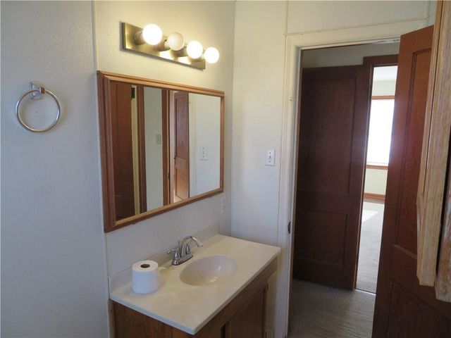 4 E Virginia Street, Paola, KS 66071