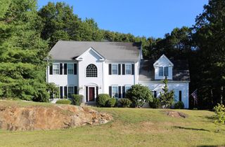 1 Haven Way, Hopedale, MA 01747