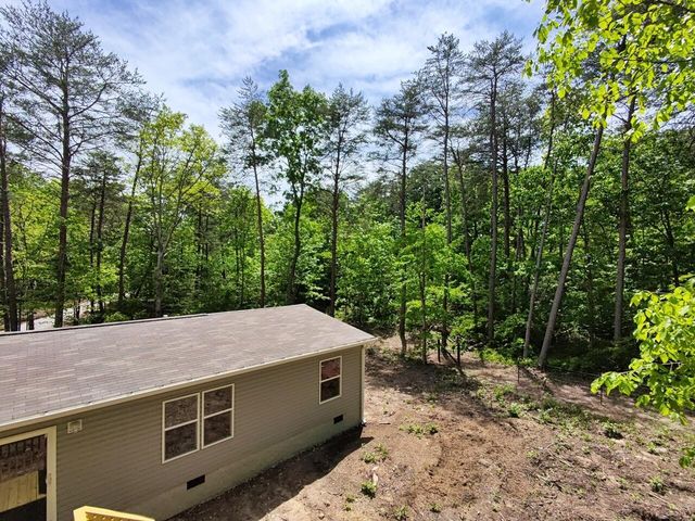 321 Lakeside Drive, Graysville, TN 37338