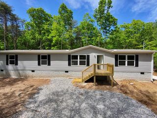 321 Lakeside Drive, Graysville, TN 37338