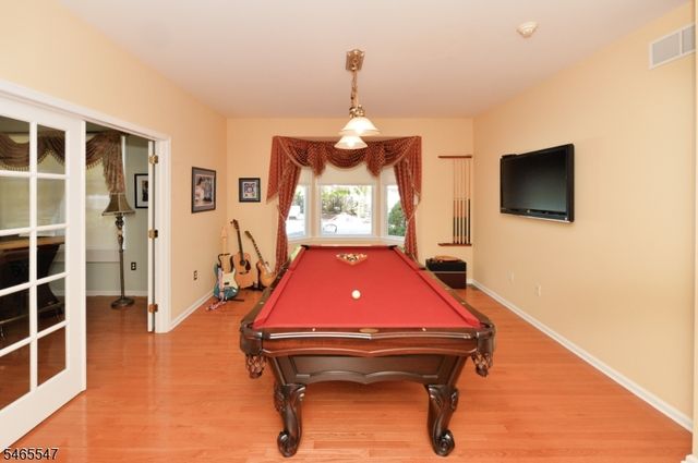 3 Bayberry Ln, North Haledon Boro, NJ 07508