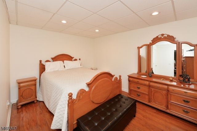 3 Bayberry Ln, North Haledon Boro, NJ 07508