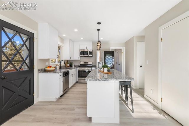 21 Valley Lane, Woodland Park, CO 80863