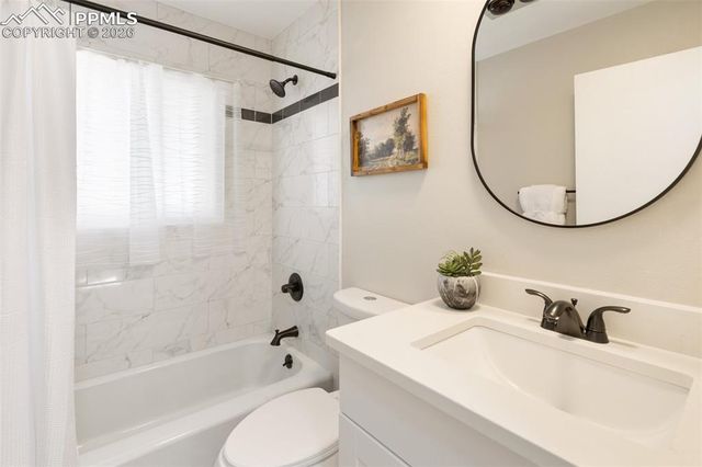 21 Valley Lane, Woodland Park, CO 80863