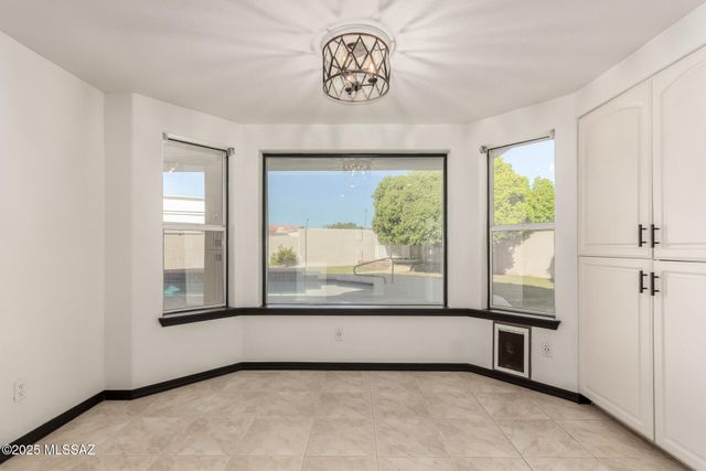 2438 N Forest Circle, Mesa, AZ 85203