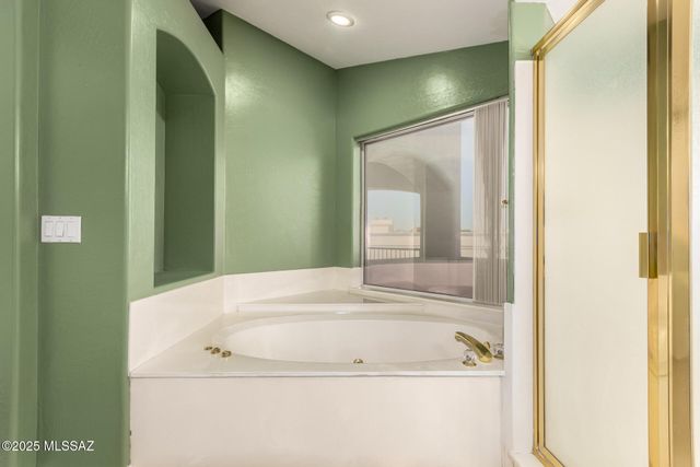 2438 N Forest Circle, Mesa, AZ 85203