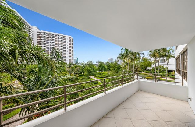 600 Three Islands Boulevard 212, Hallandale Beach, FL 33009
