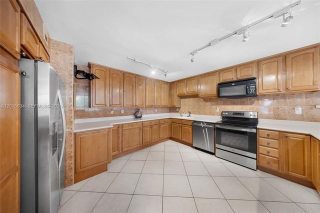 600 Three Islands Boulevard 212, Hallandale Beach, FL 33009