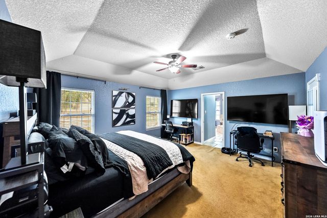 552 Jacobs Ln, La Vernia, TX 78121