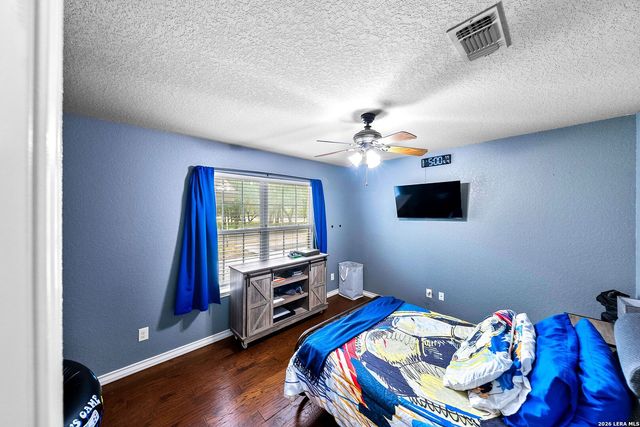 552 Jacobs Ln, La Vernia, TX 78121