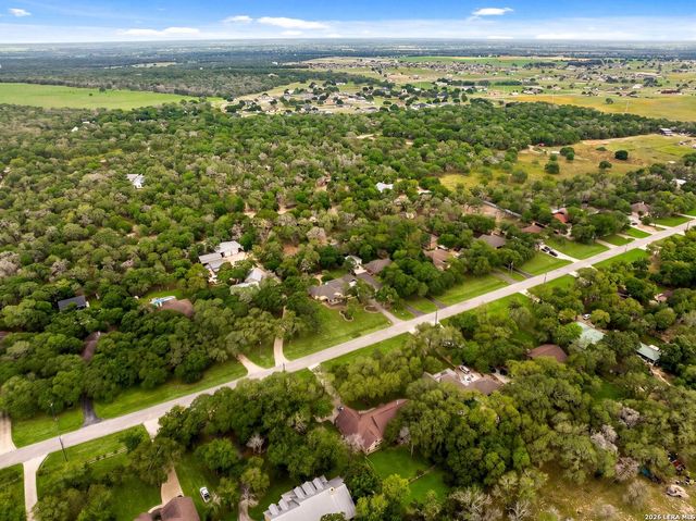 552 Jacobs Ln, La Vernia, TX 78121