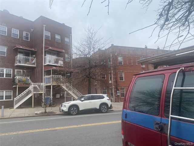 9915 Corona Avenue, Corona, NY 11368