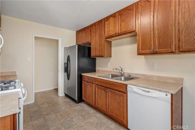 43736 Fern, Lancaster, CA 93534
