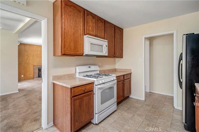 43736 Fern, Lancaster, CA 93534