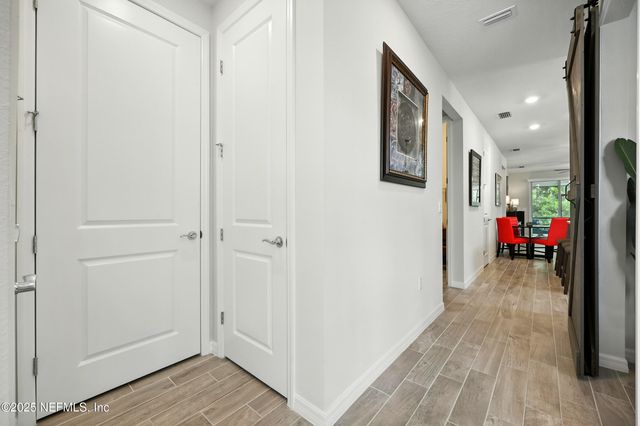 11145 CITY FRONT Drive, Jacksonville, FL 32256
