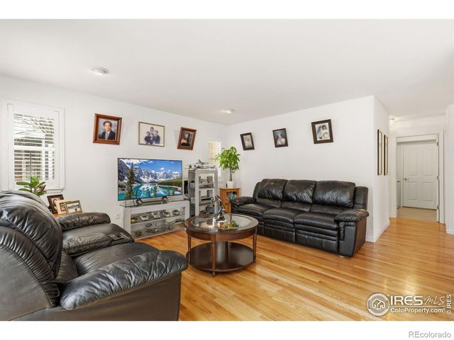 820 Brookside Drive, Longmont, CO 80504