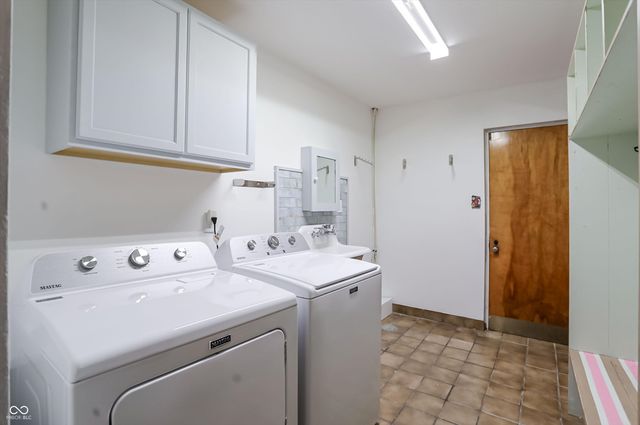 8644 S Addison Avenue, Knightstown, IN 46148