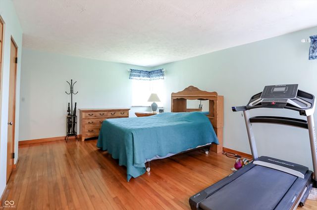 8644 S Addison Avenue, Knightstown, IN 46148