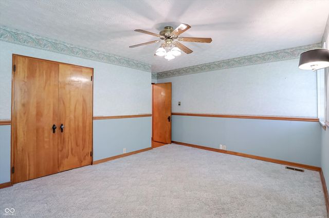 8644 S Addison Avenue, Knightstown, IN 46148