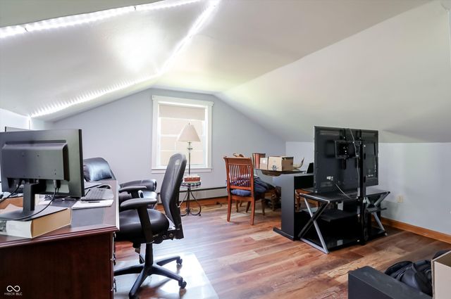 8644 S Addison Avenue, Knightstown, IN 46148