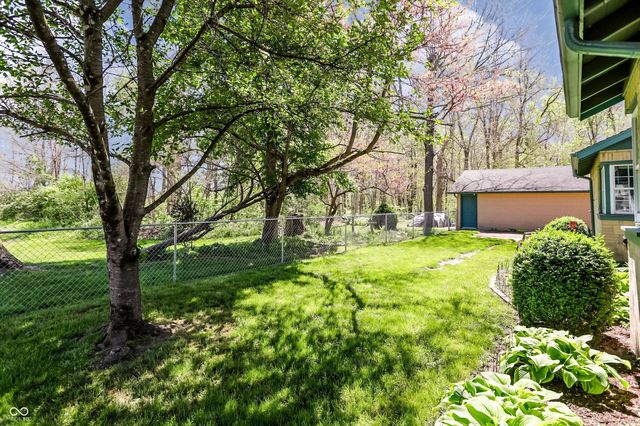 8644 S Addison Avenue, Knightstown, IN 46148