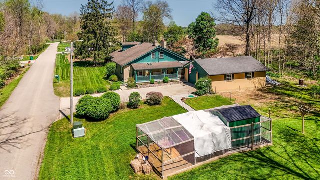 8644 S Addison Avenue, Knightstown, IN 46148