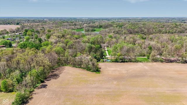 8644 S Addison Avenue, Knightstown, IN 46148