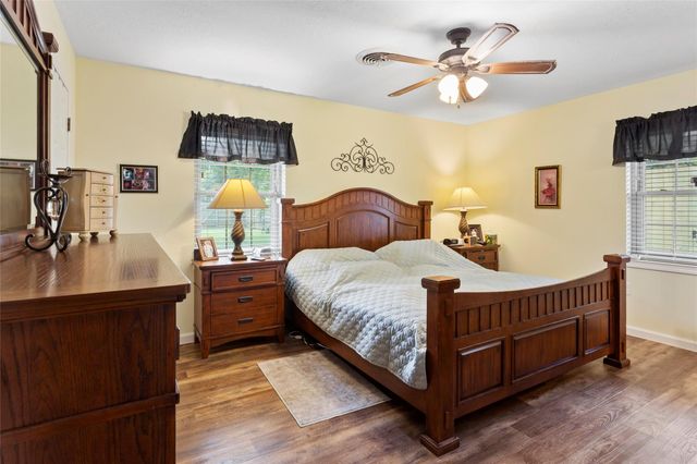 131 S Highland Terrace, League City, TX 77573
