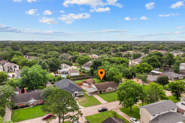 131 S Highland Terrace, League City, TX 77573