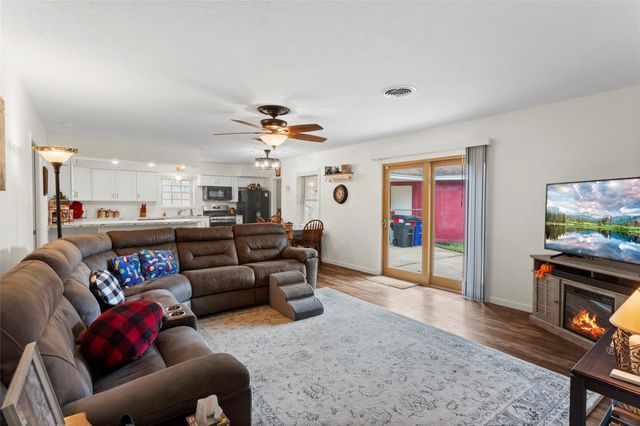 131 S Highland Terrace, League City, TX 77573