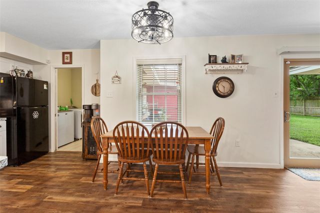 131 S Highland Terrace, League City, TX 77573