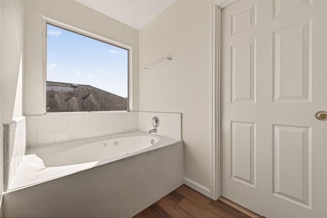 15910 Clayton Bend Drive, Houston, TX 77082