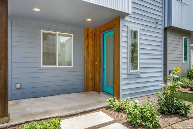 330 Clay St Unit 11, San Antonio, TX 78204