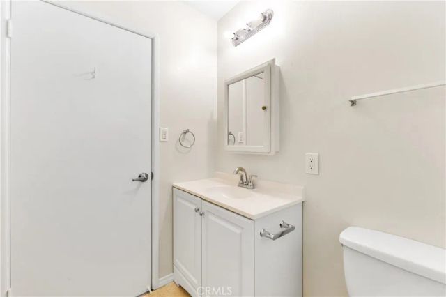 5932 Santa Barbara Avenue East B, Garden Grove, CA 92845