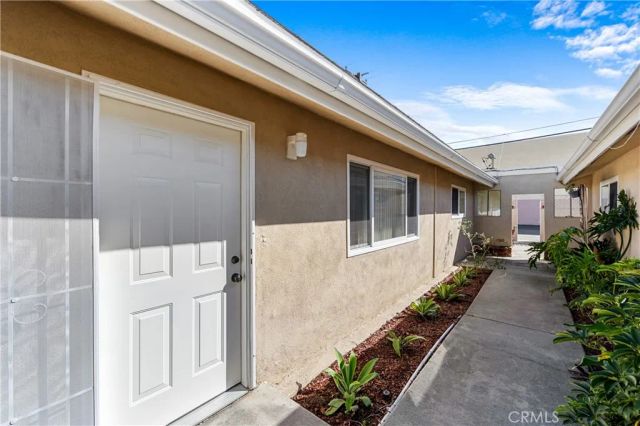 5932 Santa Barbara Avenue East B, Garden Grove, CA 92845