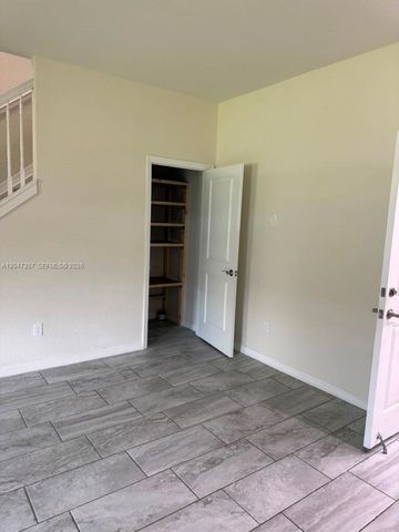 4022 Long Leaf Ln 4022, Hollywood, FL 33021