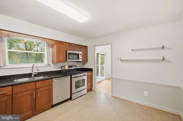 11809 MONTAGUE DR, Laurel, MD 20708