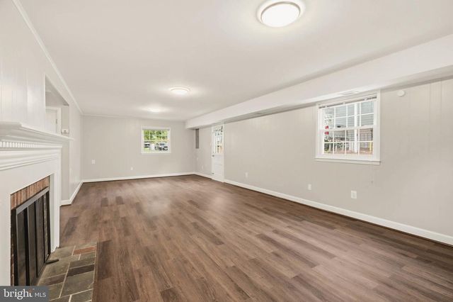 11809 MONTAGUE DR, Laurel, MD 20708
