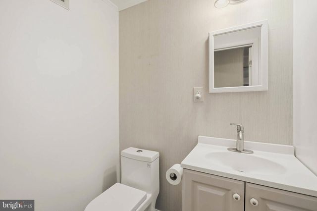 11809 MONTAGUE DR, Laurel, MD 20708
