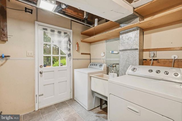 11809 MONTAGUE DR, Laurel, MD 20708