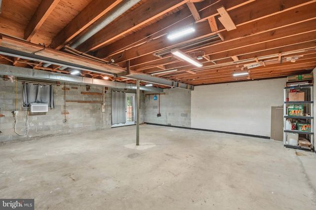 11809 MONTAGUE DR, Laurel, MD 20708
