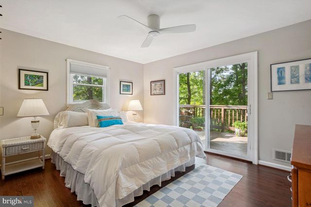 6542 HITT AVENUE, Mclean, VA 22101