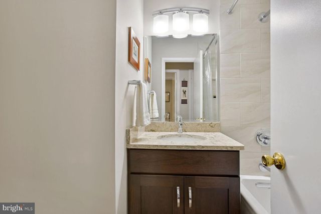 6542 HITT AVENUE, Mclean, VA 22101