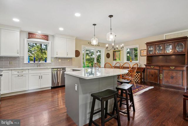 6542 HITT AVENUE, Mclean, VA 22101