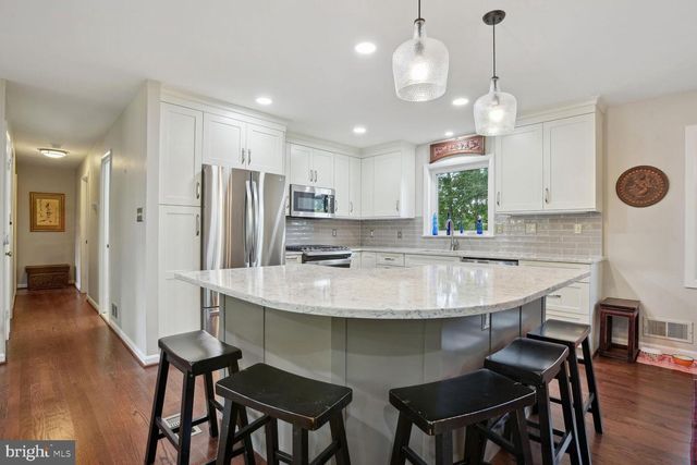 6542 HITT AVENUE, Mclean, VA 22101