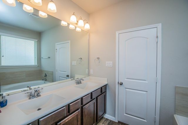 14358 Whitetop Peak Court, Conroe, TX 77384