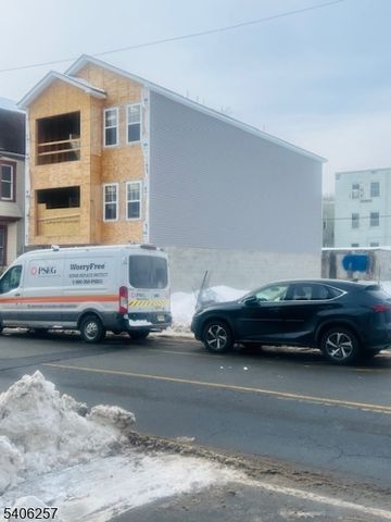 917 Bergen St 2, Newark City, NJ 07112